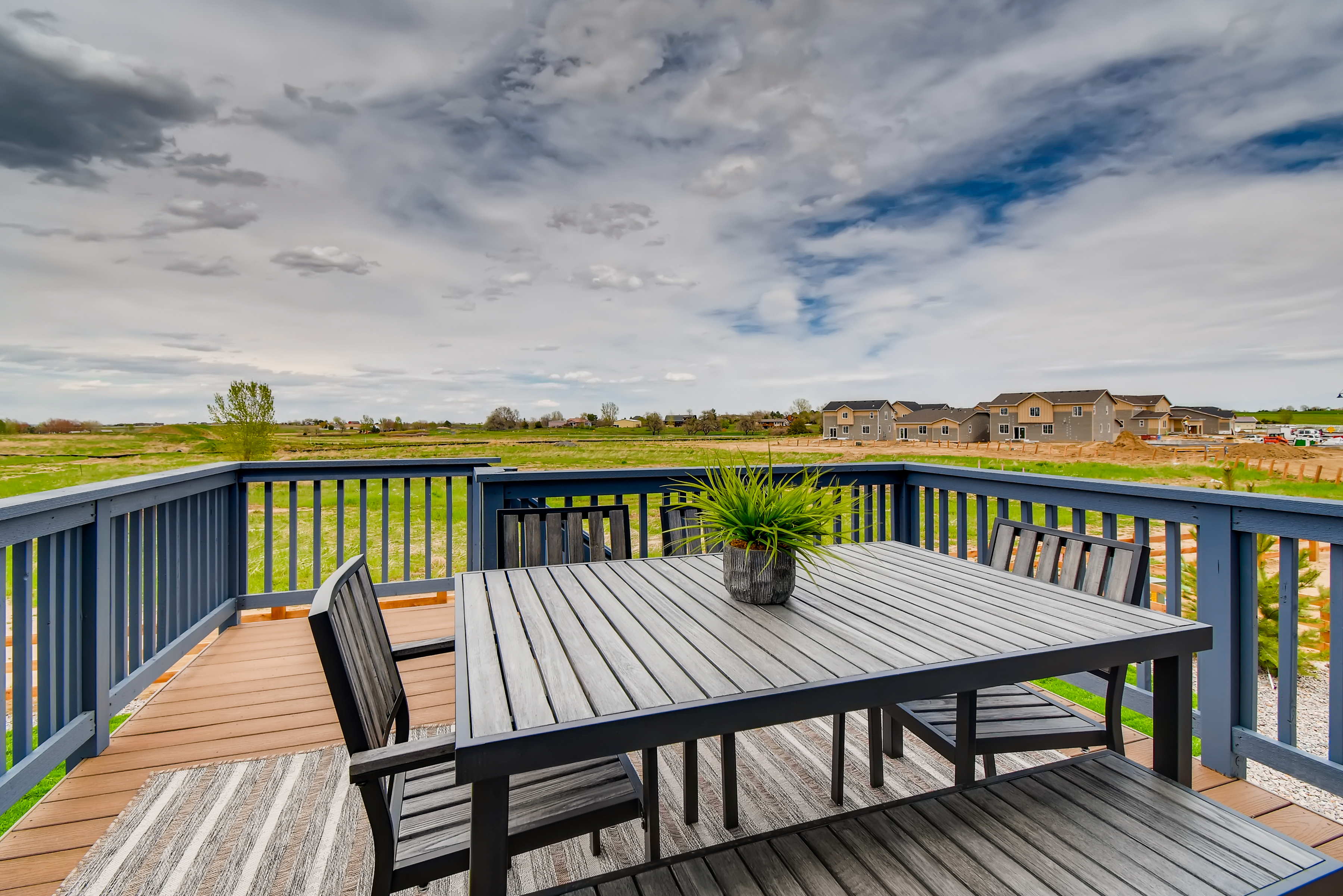 1616 marlowe drive erie co-print-027-019-deck-3600x2402-300dpi