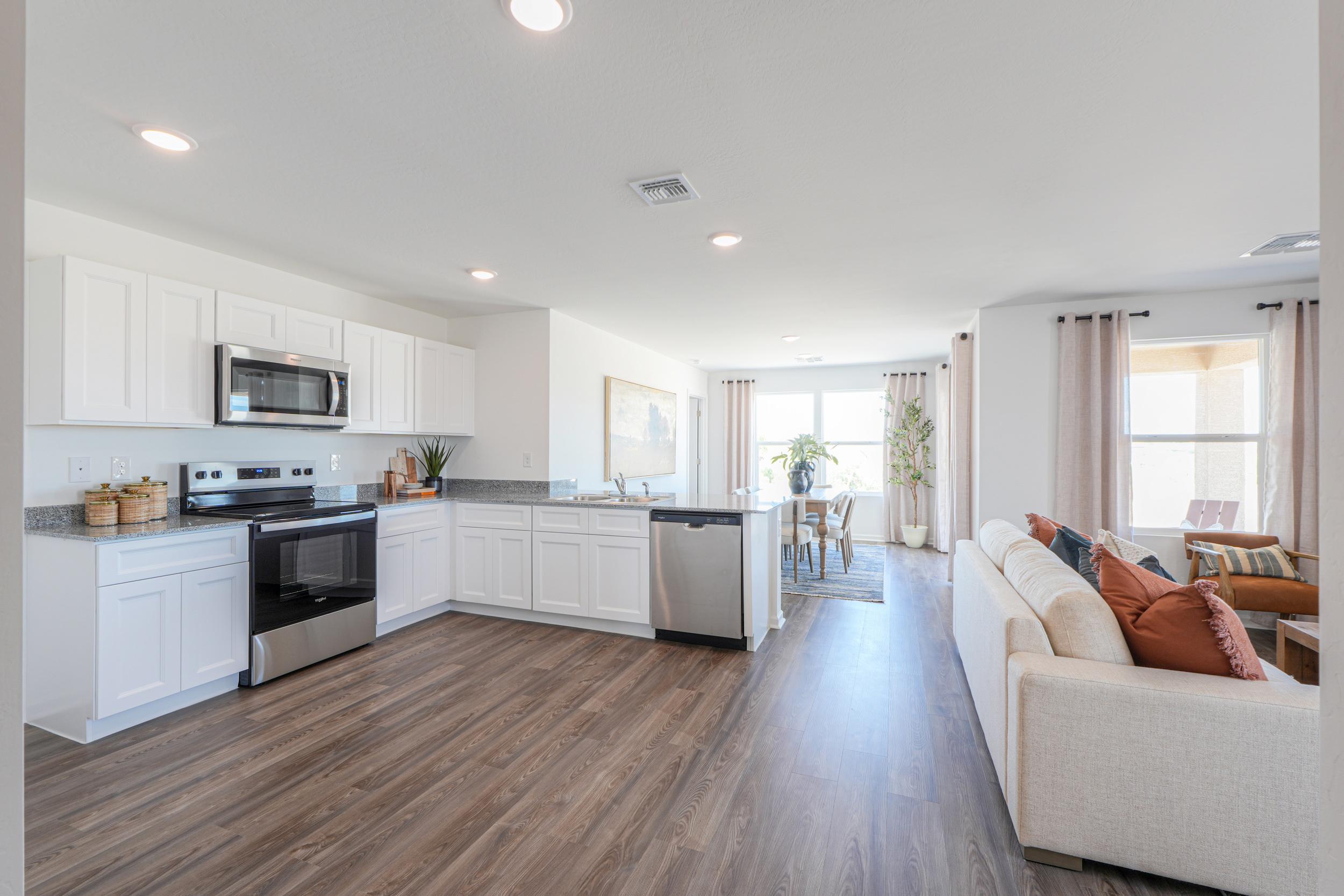 0097 1063 W GRESSINGER ST
