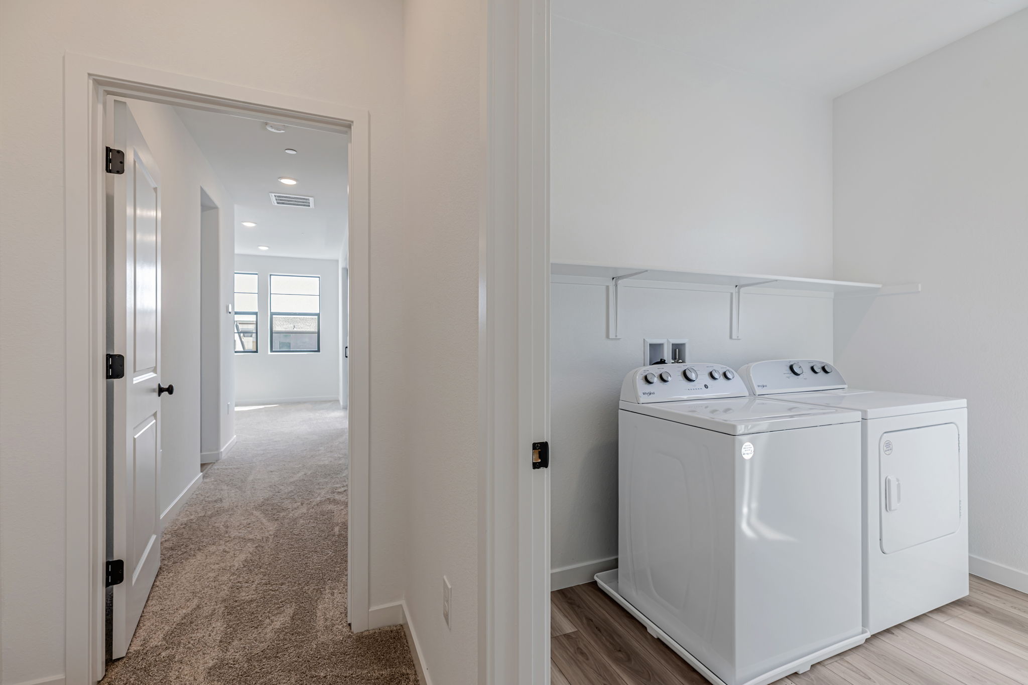 A room with a white machine.